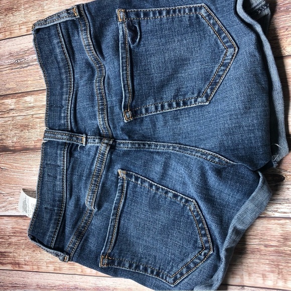 Hollister Jean Shorts - Picture 3 of 3